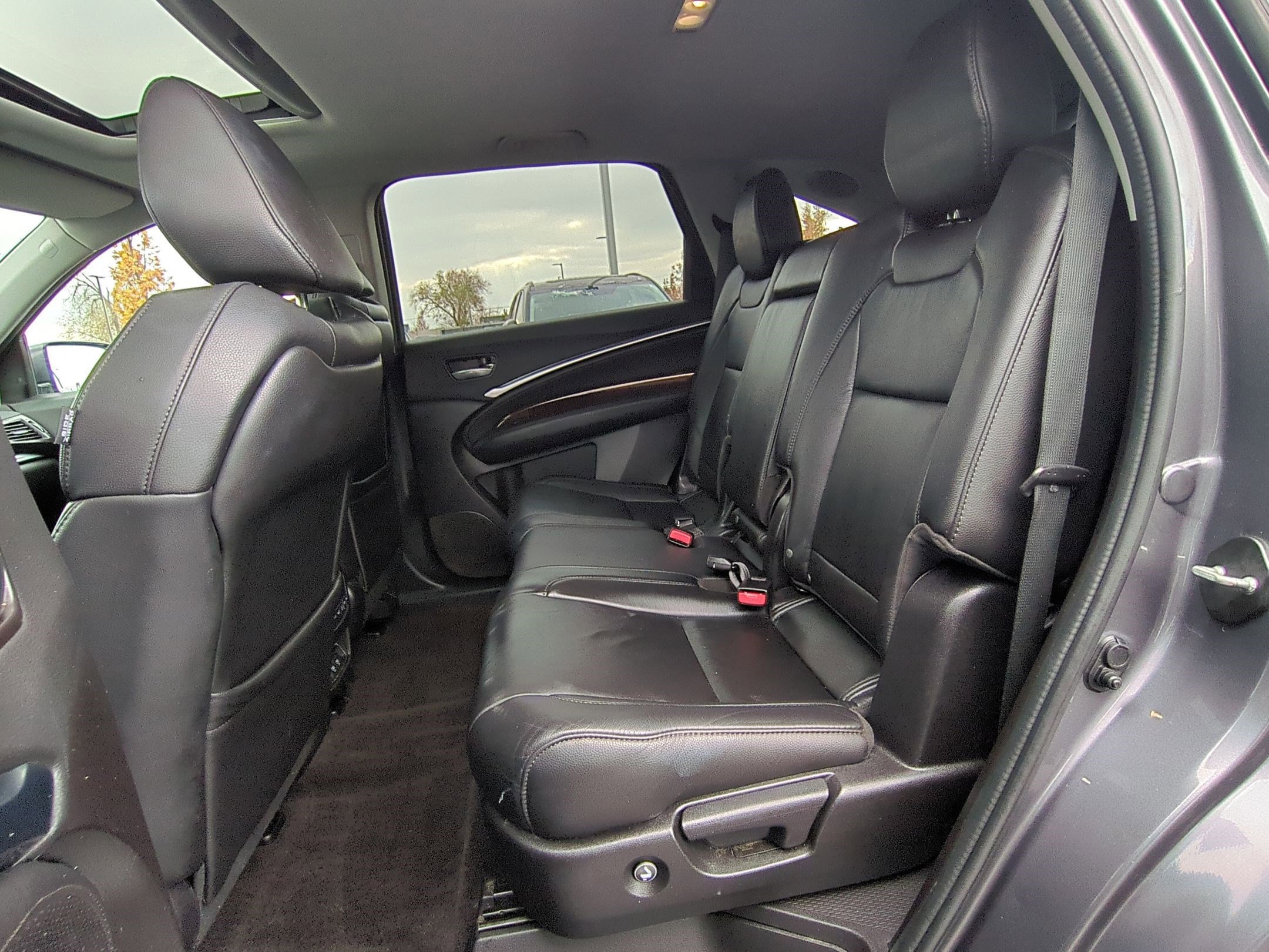 Used 2019 Acura MDX Tech SH-AWD image 31