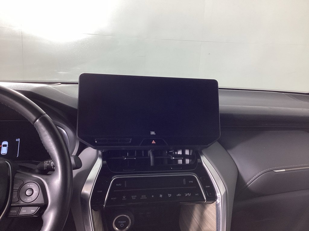 Used 2024 Toyota Venza Limited AWD/4WD image 17
