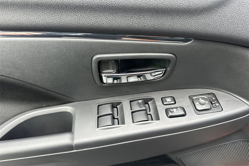 New 2025 Mitsubishi Outlander Sport LE image 12