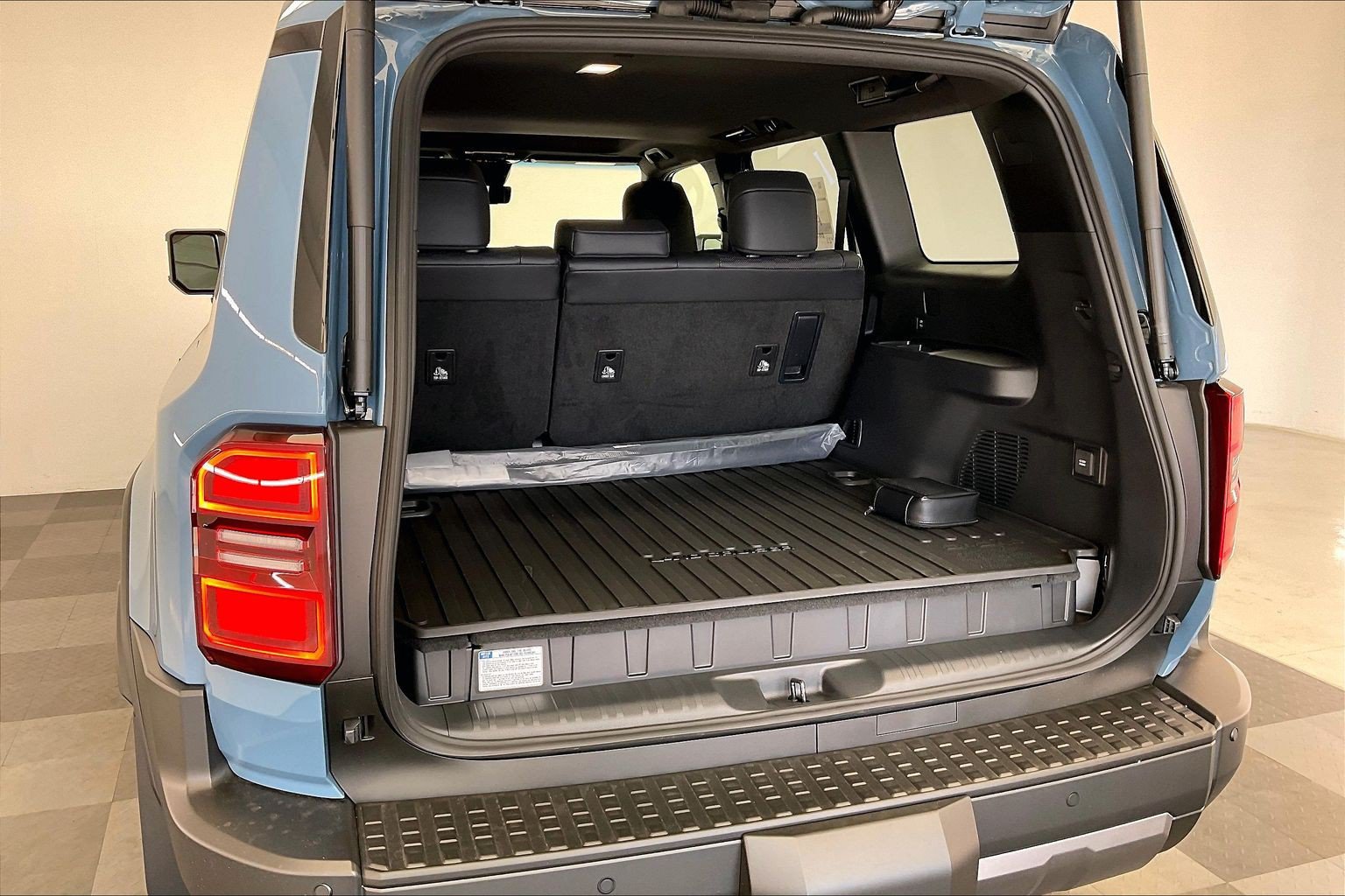 New 2027 Toyota Land Cruiser w/ Premium Package AWD/4WD image 11
