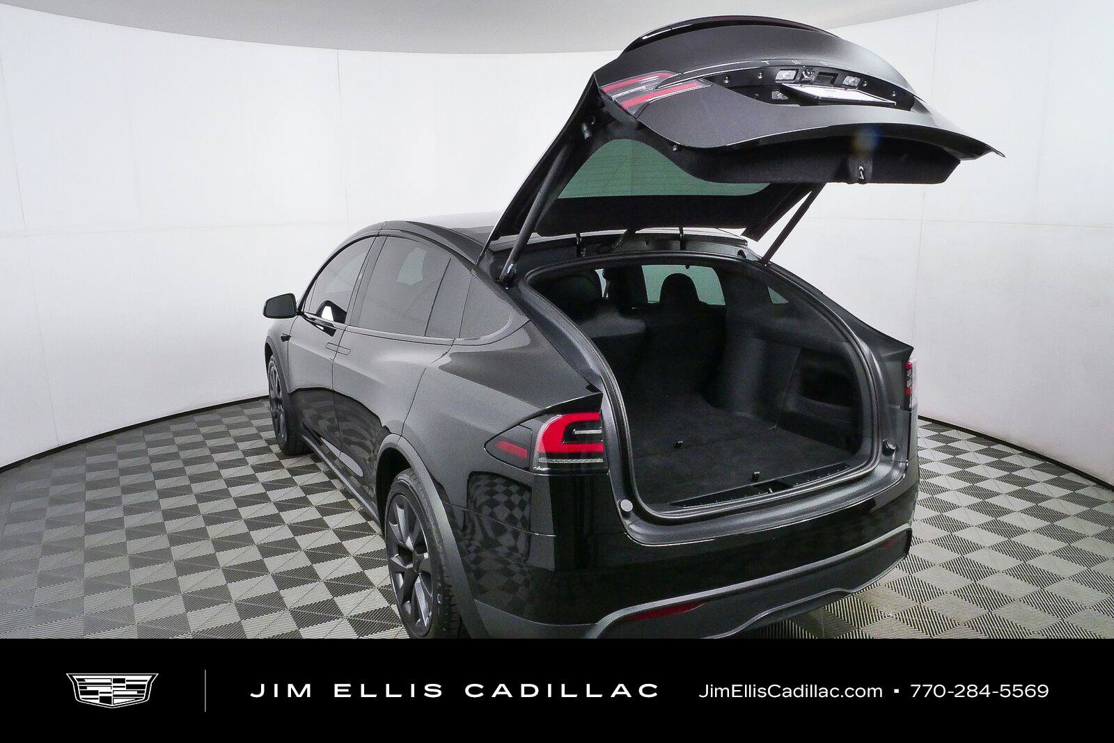 Used 2025 Tesla Model X AWD/4WD image 30