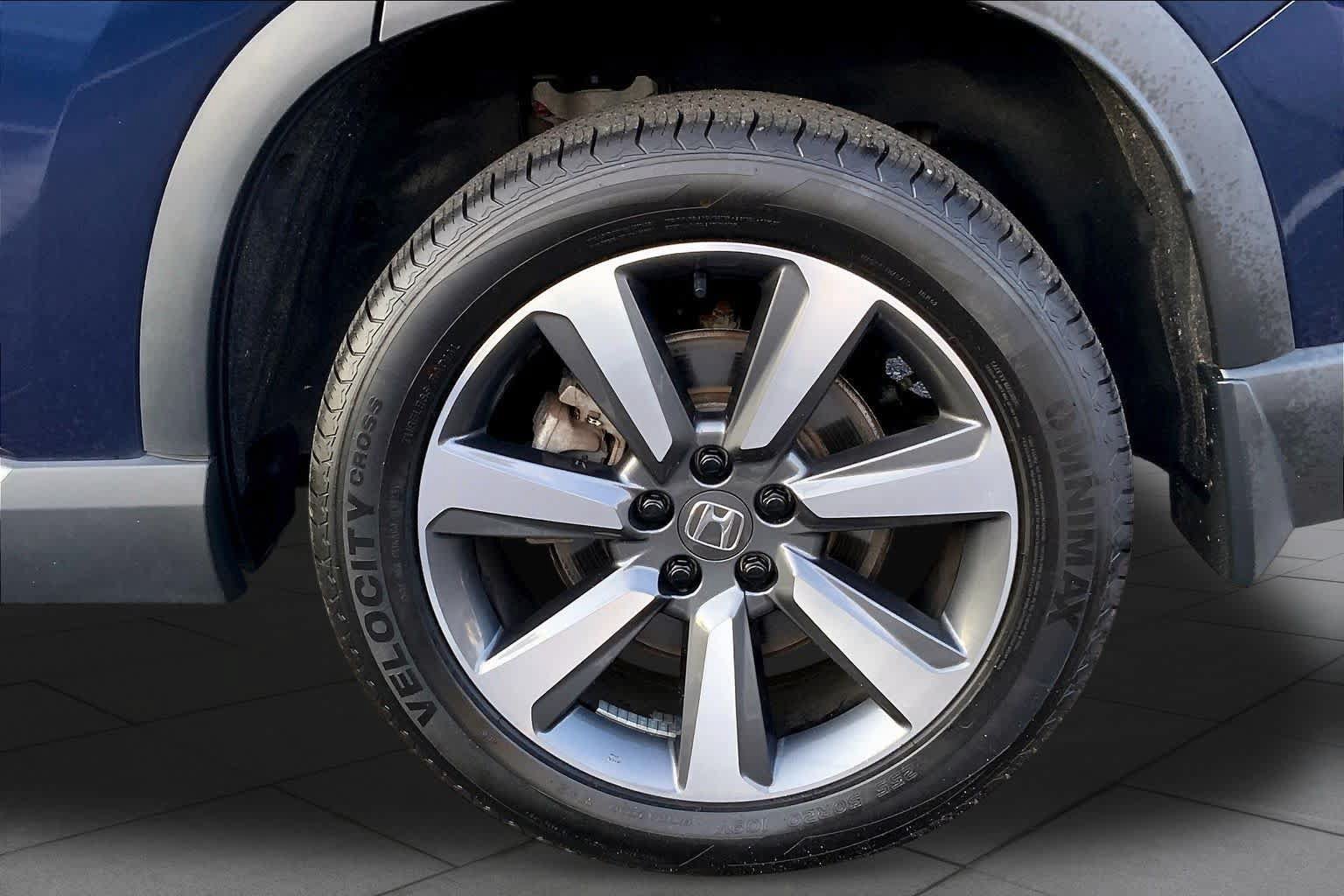 Used 2023 Honda Pilot Elite image 11