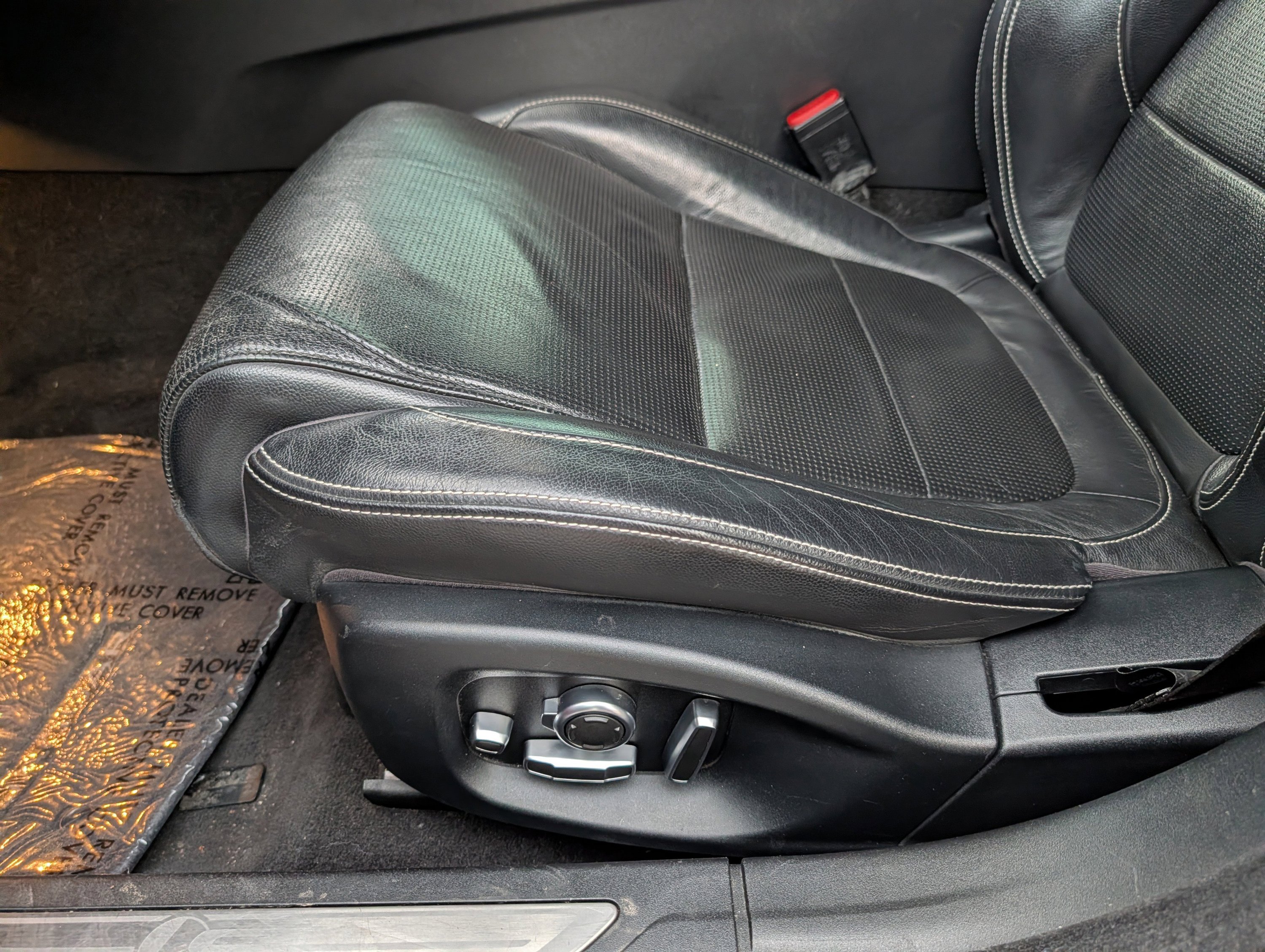 Used 2018 Jaguar XF S image 13