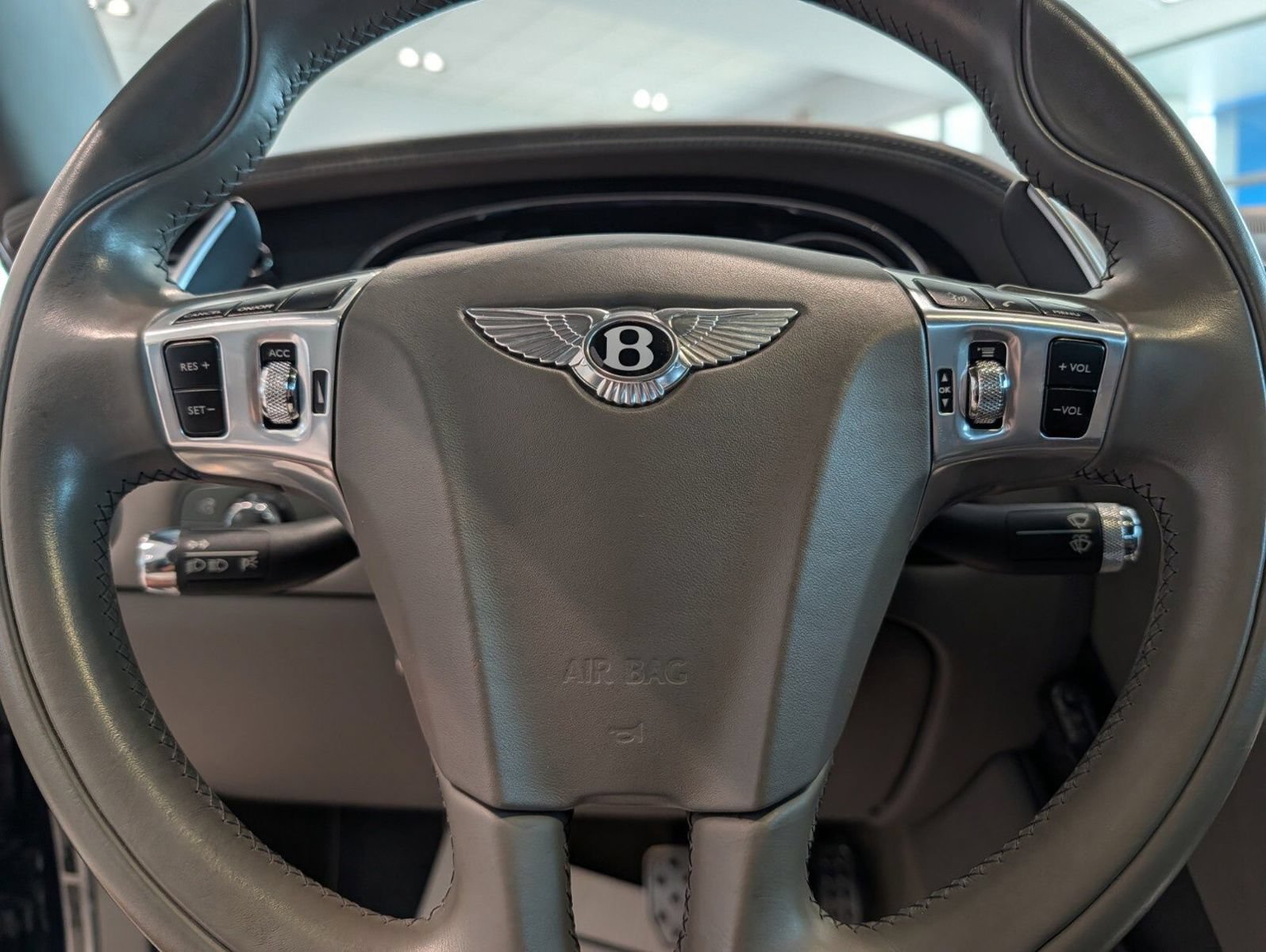Used 2017 Bentley Flying Spur S W12 AWD/4WD image 43