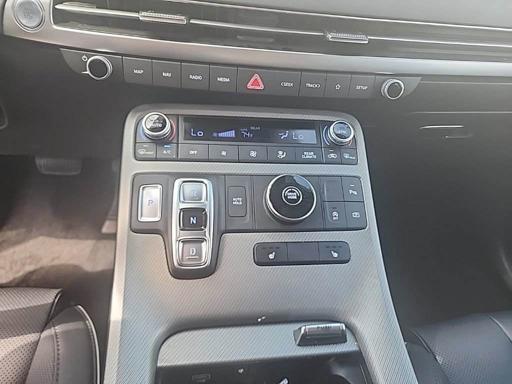 Used 2025 Hyundai Palisade SEL image 24