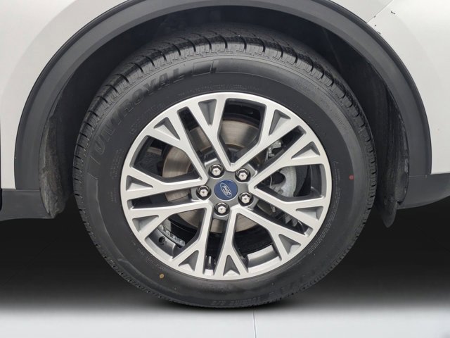 Used 2020 Ford Escape SEL image 9