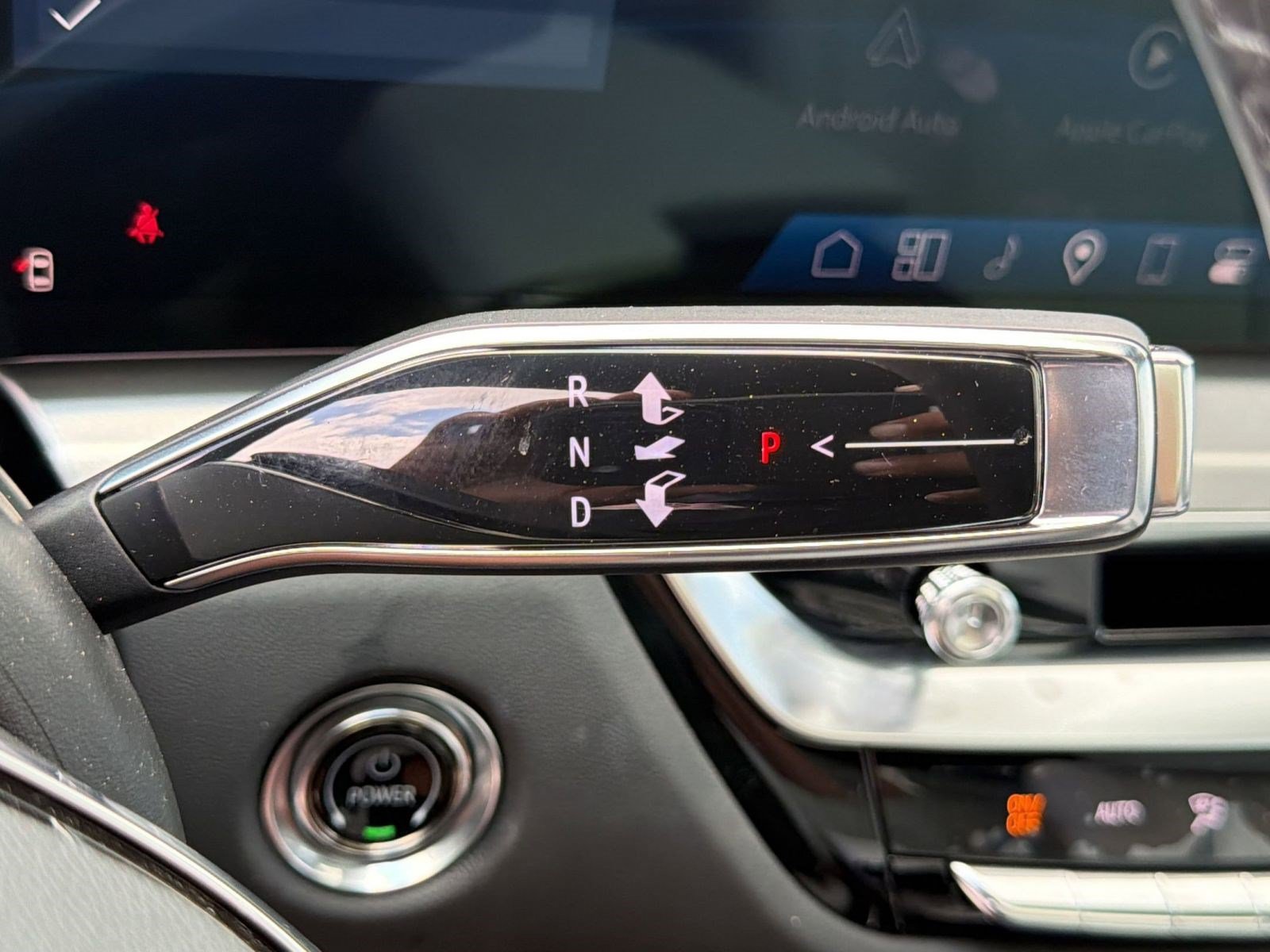 New 2025 Cadillac Lyriq Luxury RWD image 18