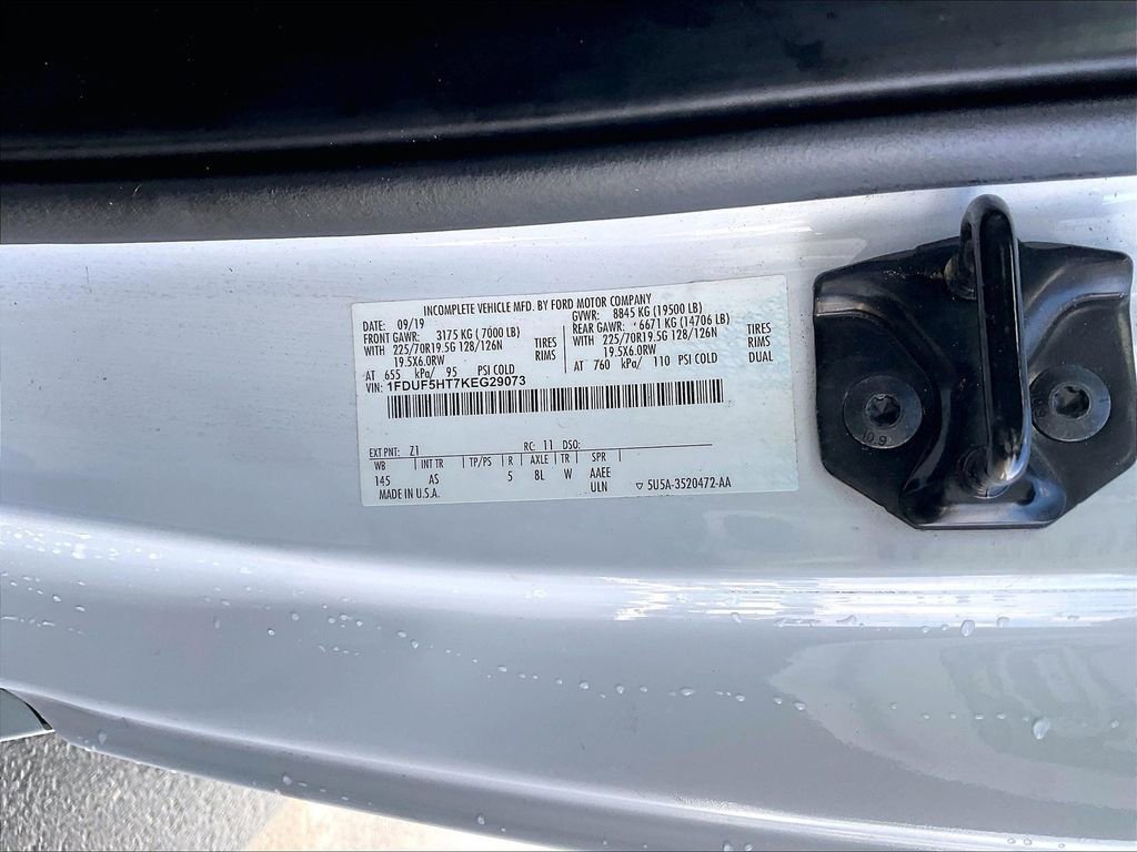 Used 2019 Ford F550 4x4 Regular Cab Super Duty image 24