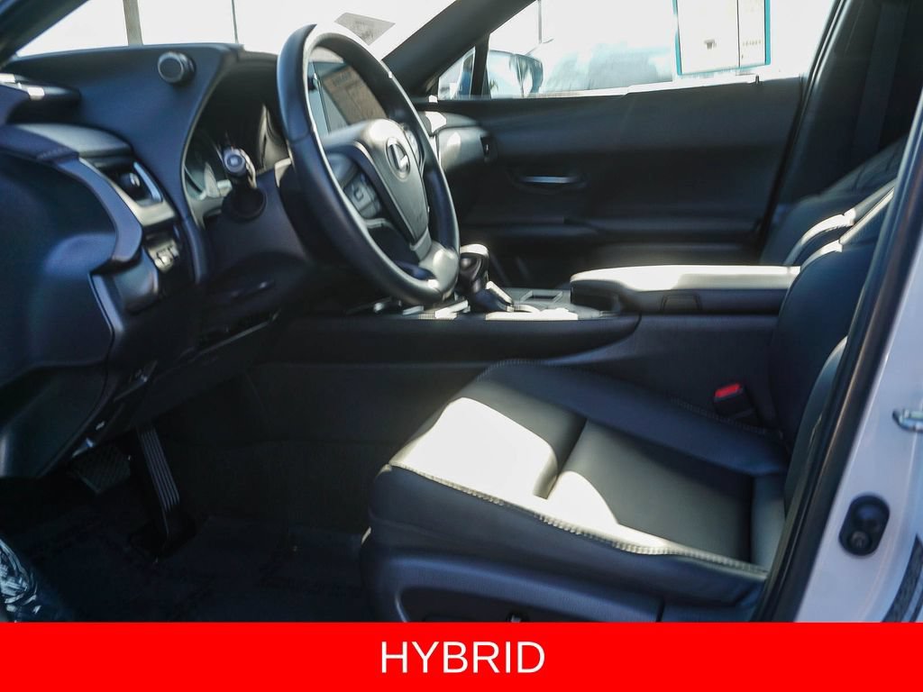 Used 2024 Lexus UX 250h FWD image 17