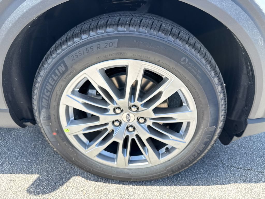 New 2026 Ford Explorer Platinum RWD image 11
