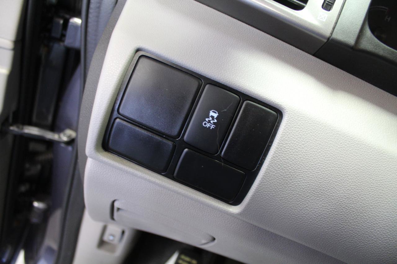 Used 2015 Honda Odyssey LX image 11