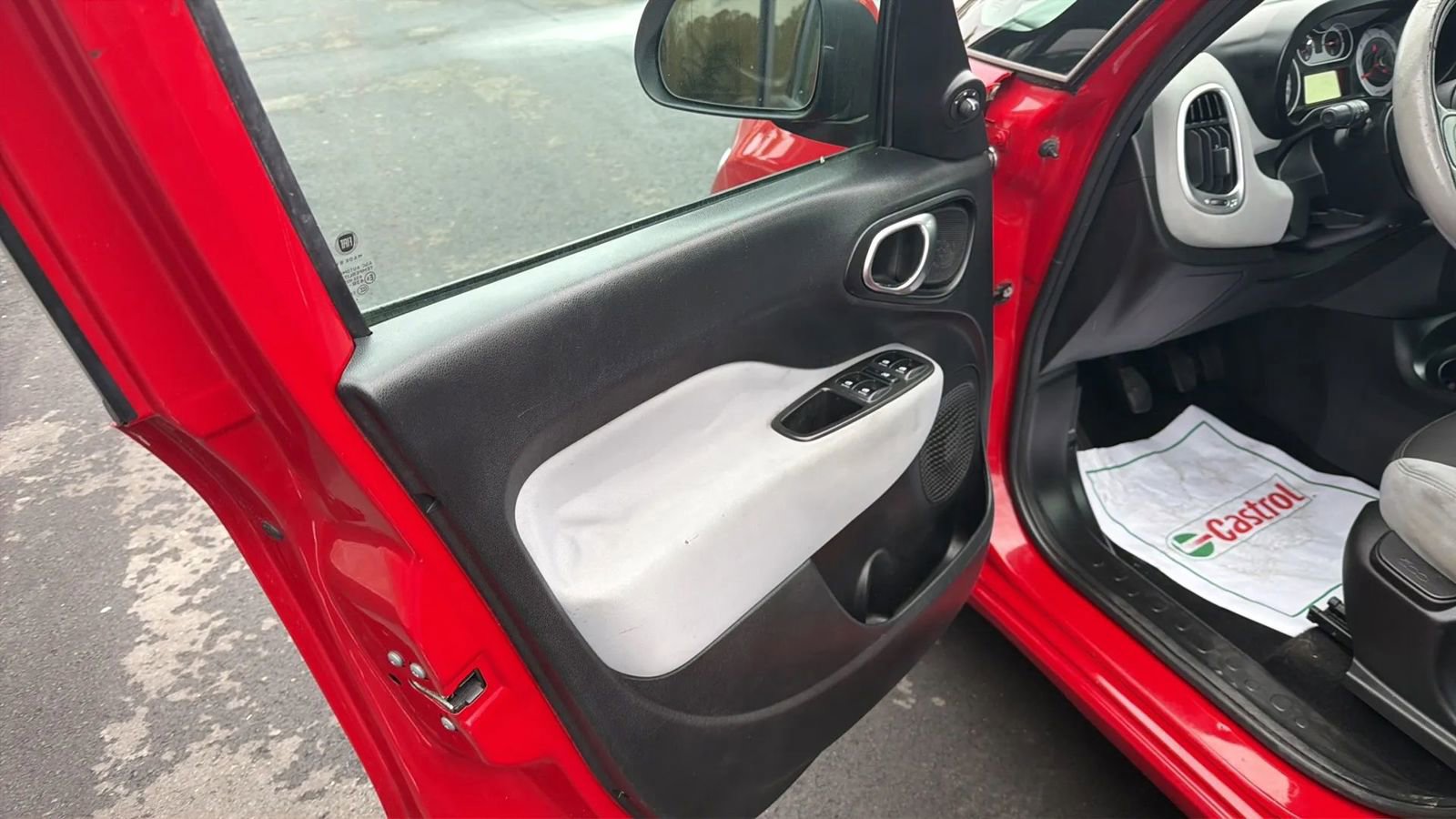 Used 2014 FIAT 500L Easy image 13