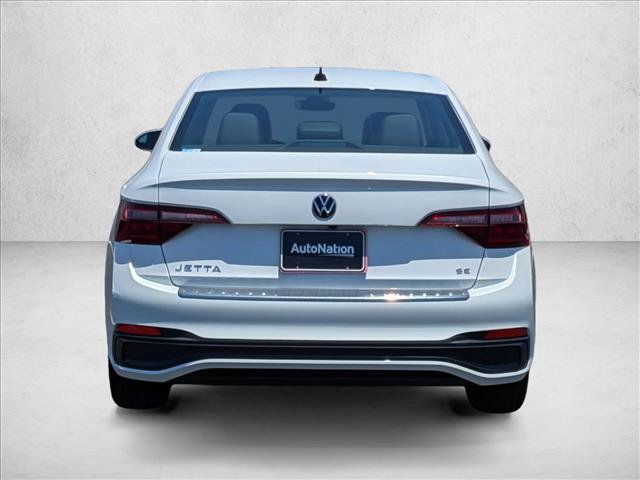 Used 2024 Volkswagen Jetta SE FWD image 7