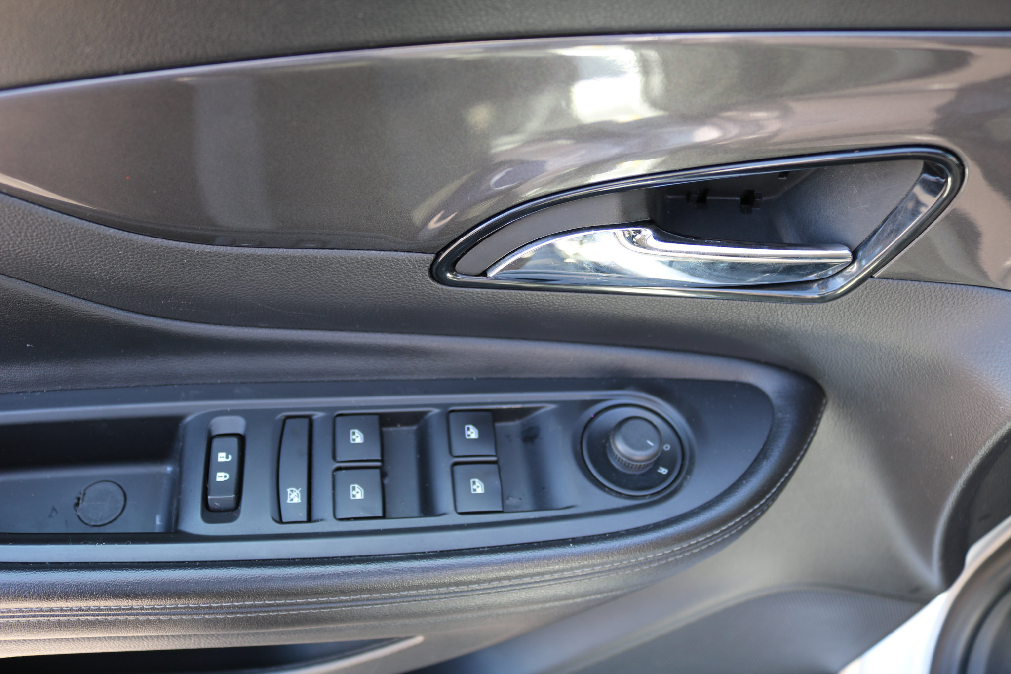 Used 2019 Buick Encore Preferred image 13