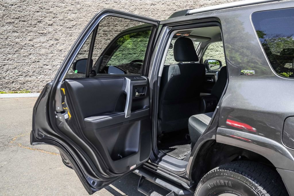 Used 2023 Toyota 4Runner SR5 AWD/4WD image 20