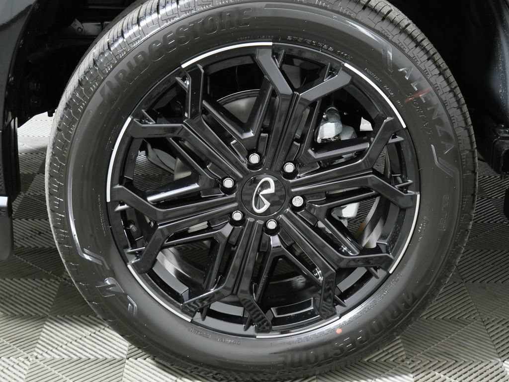 New 2026 INFINITI QX80 4WD image 9