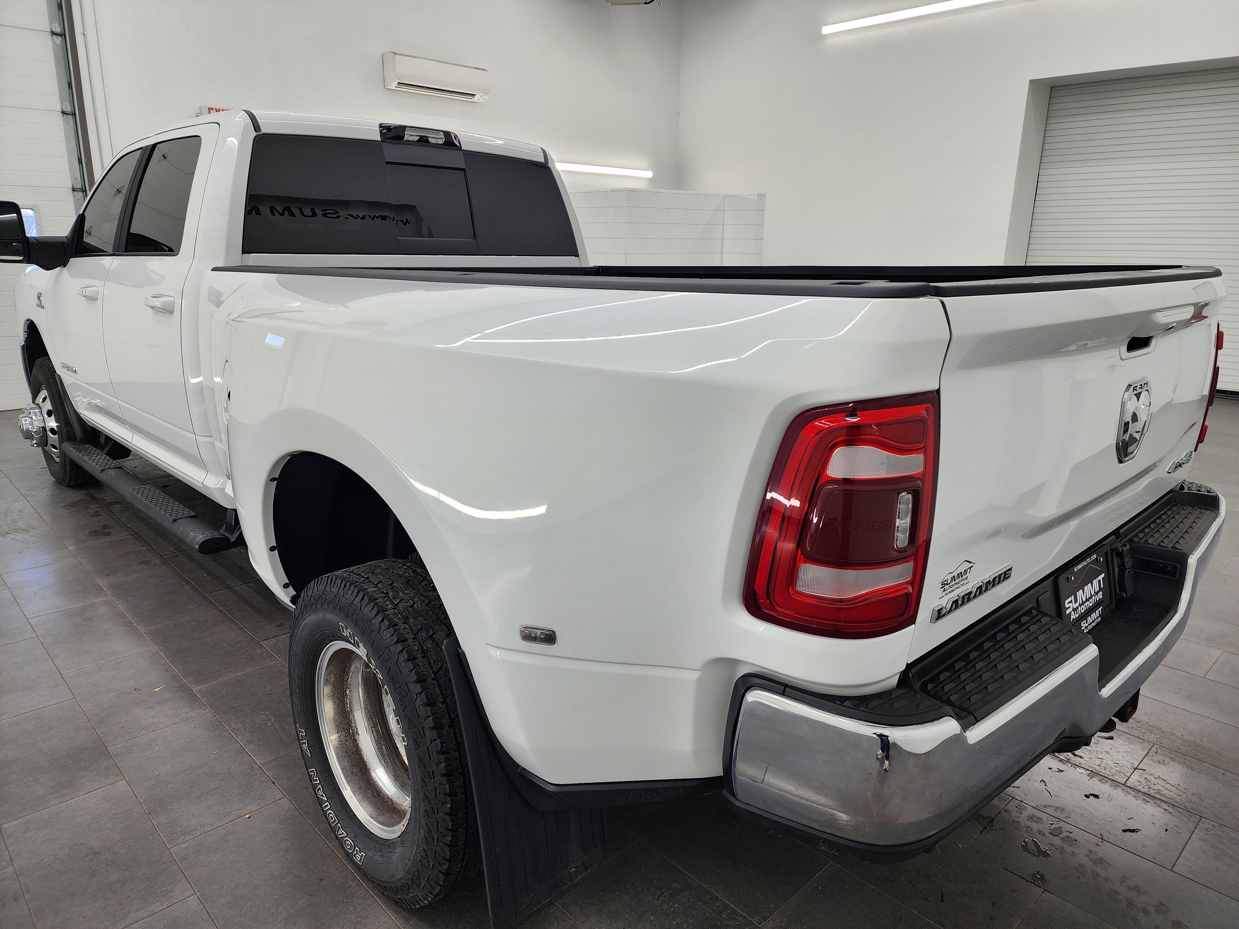 Used 2023 RAM 3500 Laramie AWD/4WD image 6