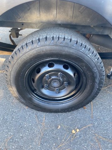 Used 2020 Ford Transit 250 Medium Roof 148.0 WB w/ Load Area Protection Package image 32