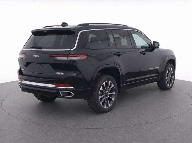 Used 2022 Jeep Grand Cherokee Laredo X AWD/4WD image 4