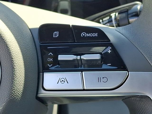 Certified 2023 Hyundai Elantra SEL w/ Preferred Accessory Package FWD image 21