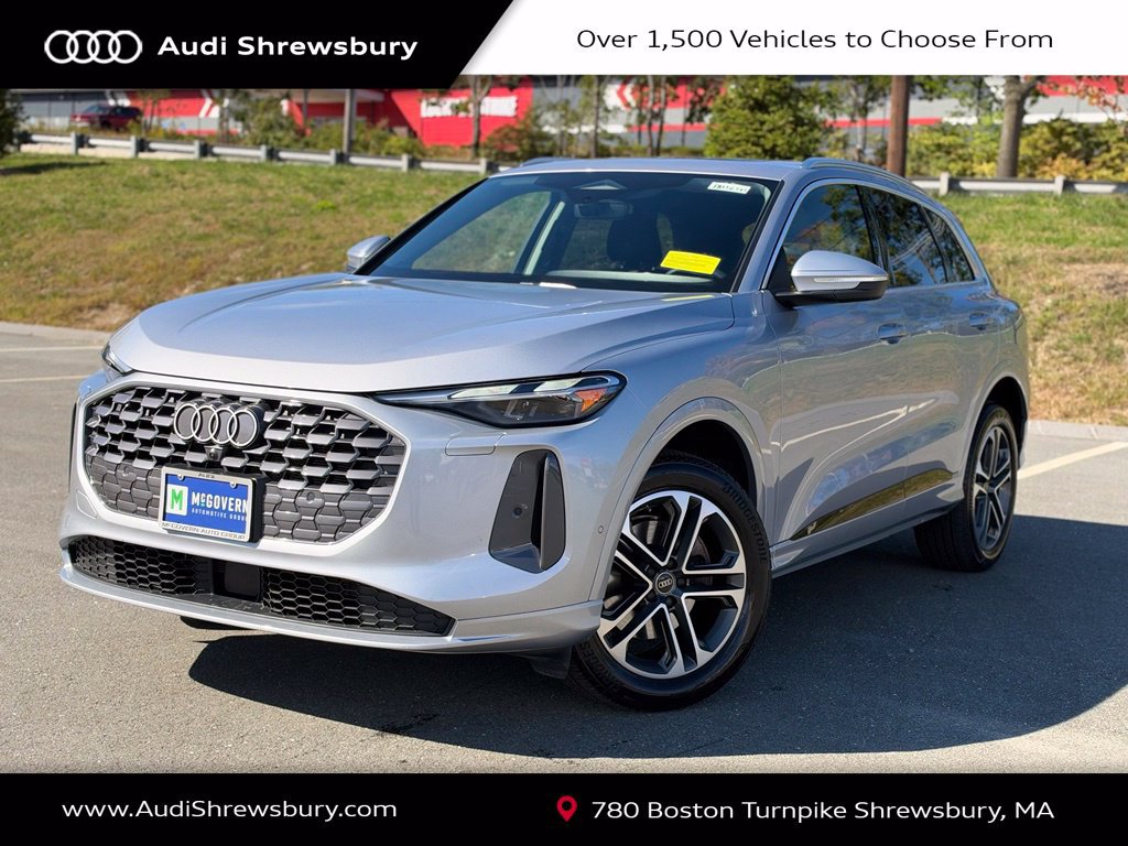 Used 2025 Audi Q5 Premium w/ Convenience Package