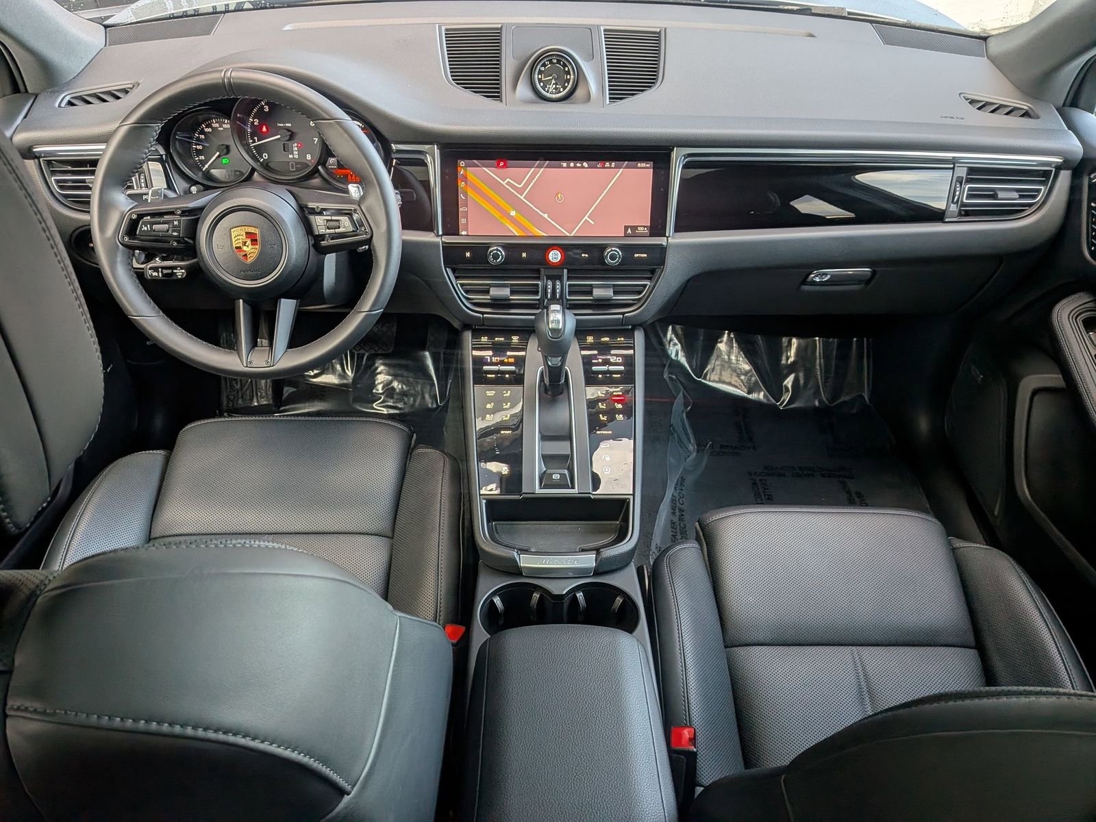 Certified 2026 Porsche Macan image 23