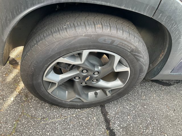 Used 2024 Chevrolet Trax LT w/ Driver Confidence Package image 11