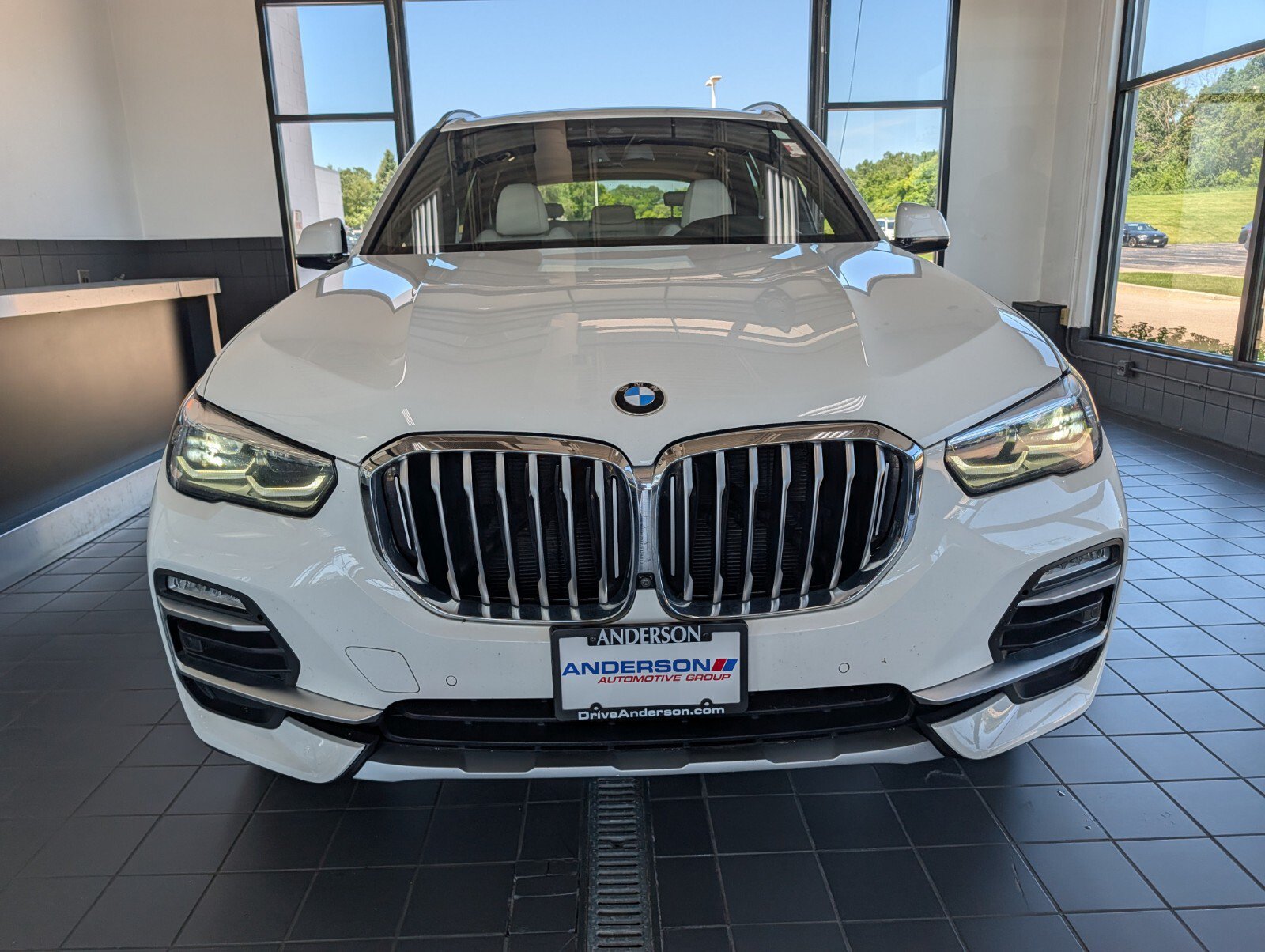Used 2021 BMW X5 xDrive40i w/ Premium Package AWD/4WD image 8