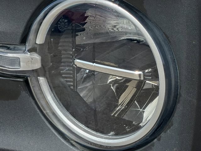 Used 2023 Ford Bronco 2-Door AWD/4WD image 7