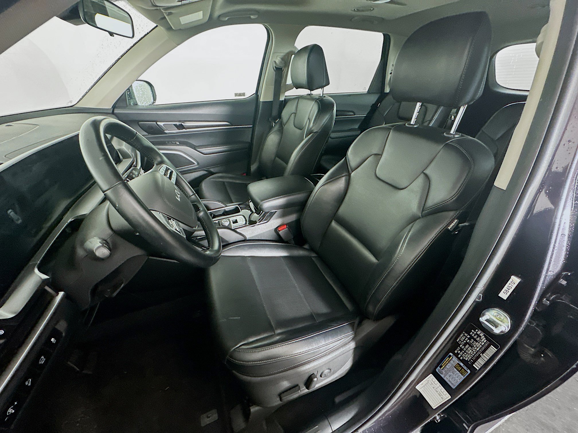 Used 2025 Kia Telluride S FWD image 13