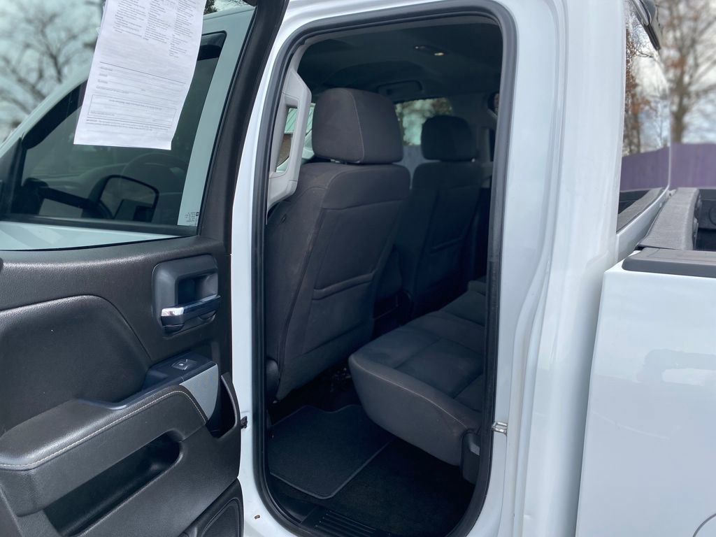 Used 2018 Chevrolet Silverado 1500 LT w/ All Star Edition image 18