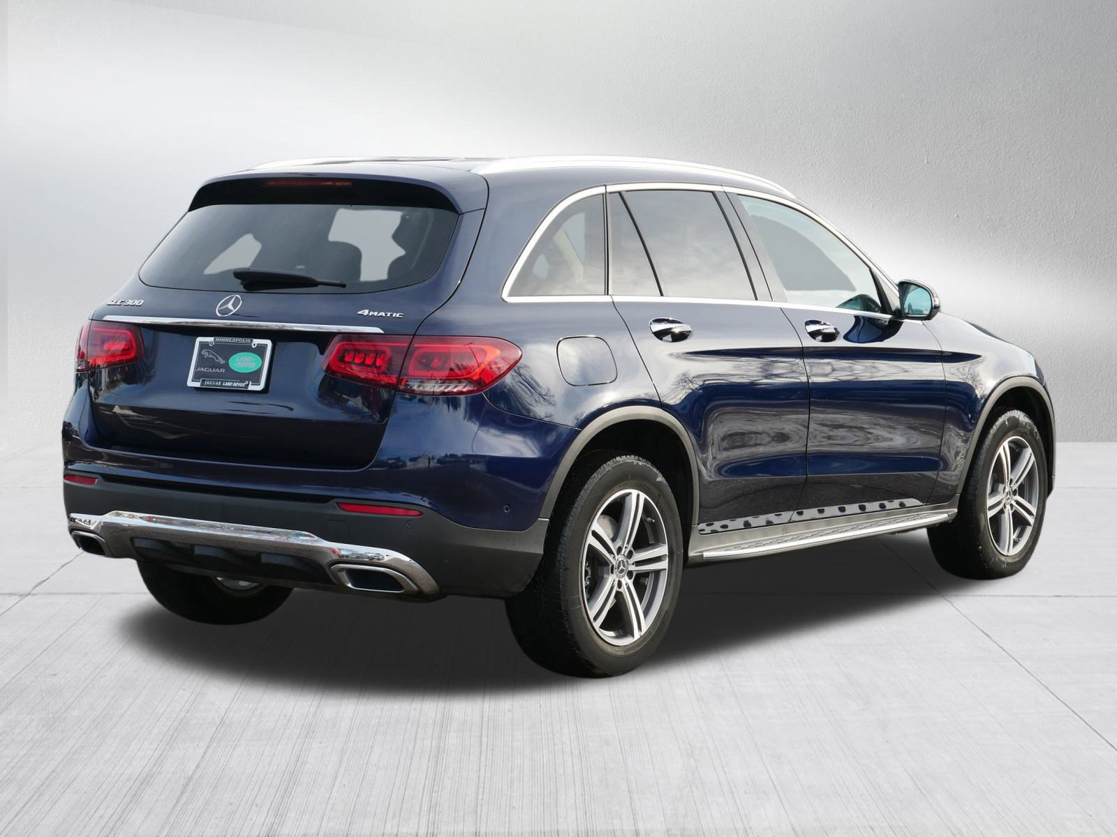 Used 2020 Mercedes-Benz GLC 300 4MATIC image 5