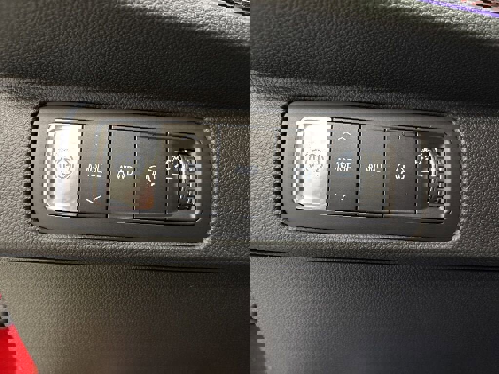 New 2026 Chevrolet Traverse RS w/ LPO, Floor Liner Package image 27