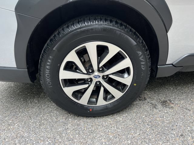 Certified 2024 Subaru Outback Premium AWD/4WD image 25