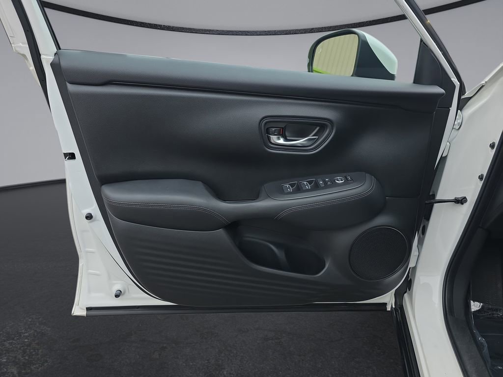 Used 2023 Honda HR-V EX-L image 36