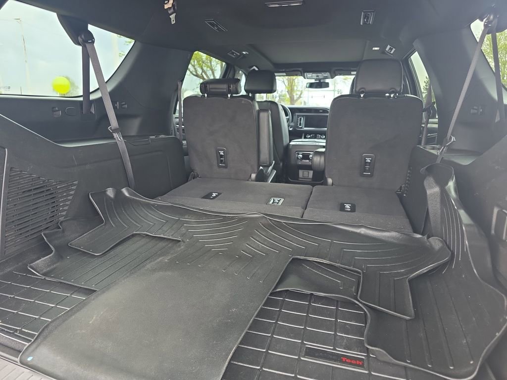 Used 2022 GMC Yukon XL Denali image 19