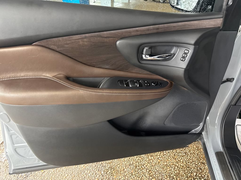 Used 2024 Nissan Murano Platinum w/ Cargo Package FWD image 10