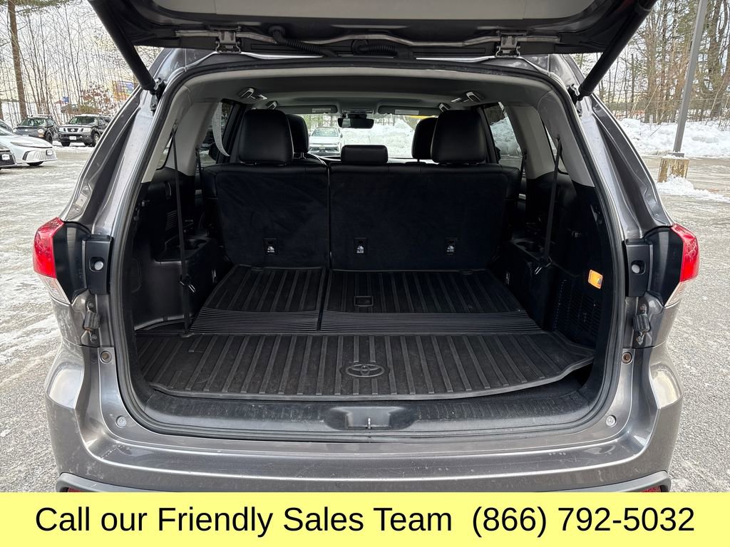Used 2019 Toyota Highlander XLE image 21
