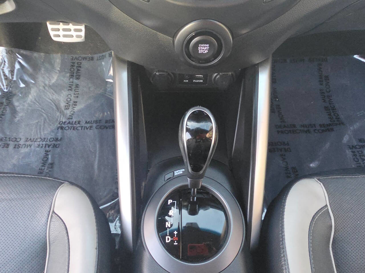 Used 2015 Hyundai Veloster Turbo FWD image 35