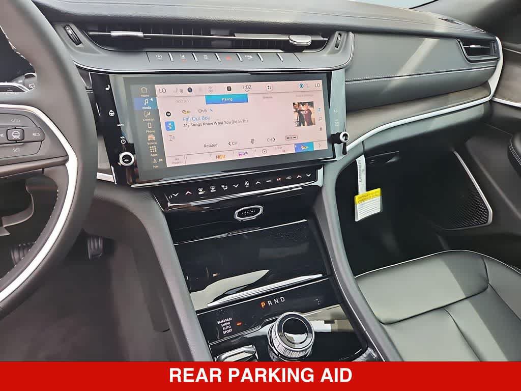 New 2026 Jeep Grand Cherokee Limited w/ Limited Altitude Package AWD/4WD image 31