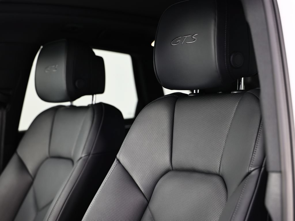 New 2026 Porsche Macan GTS AWD/4WD image 24