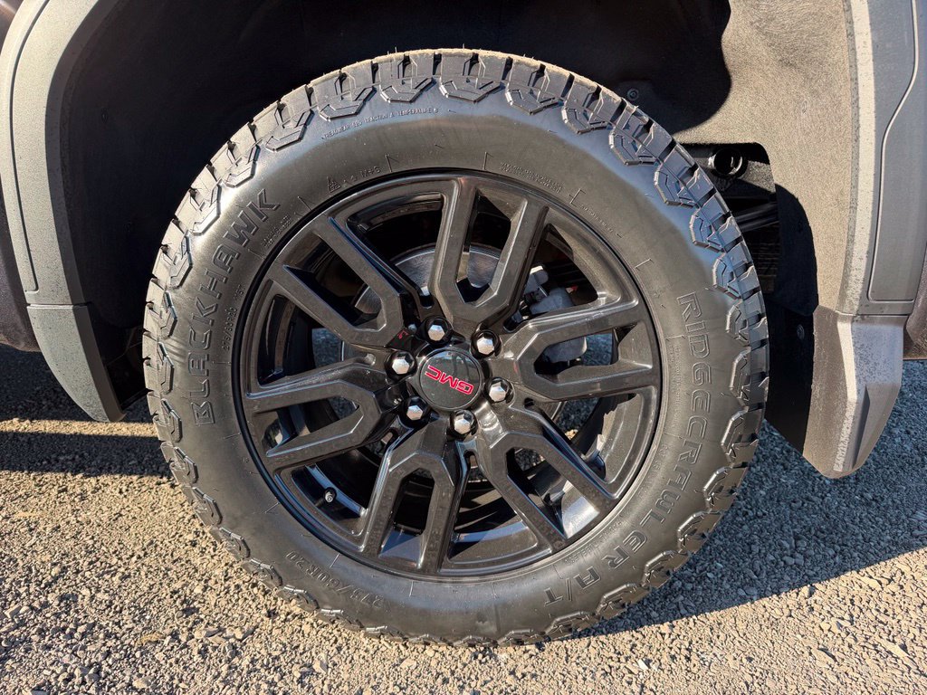 Used 2024 GMC Sierra 1500 Elevation AWD/4WD image 14