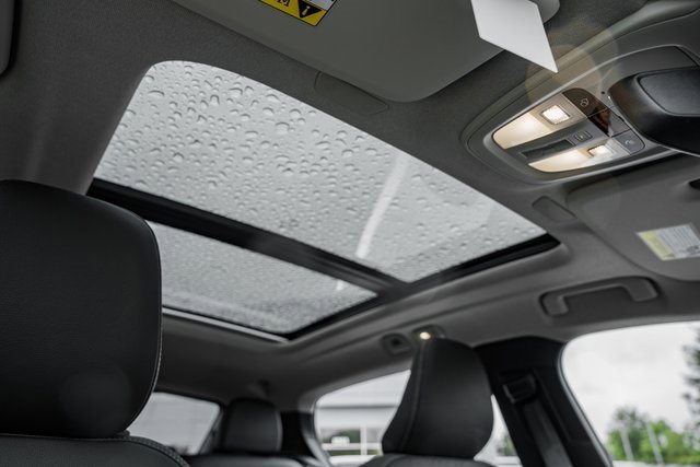 Certified 2025 Volvo XC40 B5 Core w/ Protection Package Premier image 2