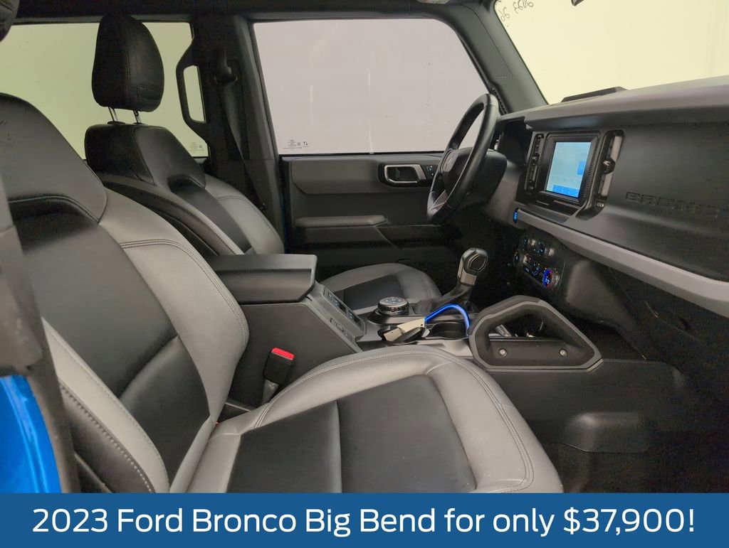 Used 2023 Ford Bronco Big Bend w/ Sasquatch Package AWD/4WD image 14