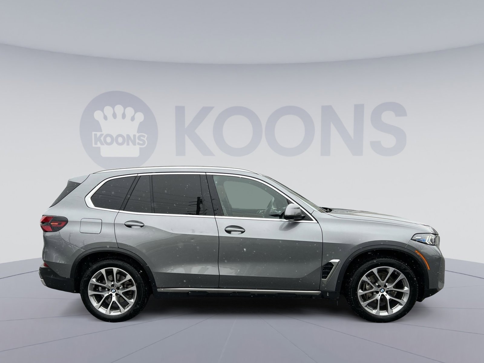 Used 2025 BMW X5 xDrive40i w/ Premium Package image 8