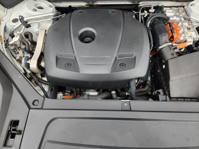 Used 2023 Volvo XC90 T8 Plus AWD/4WD image 31