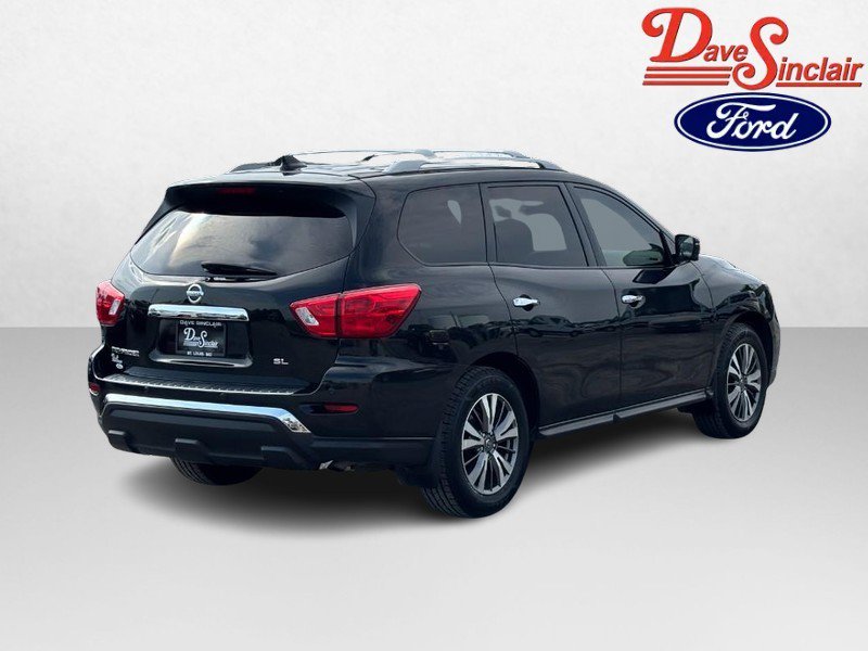 Used 2019 Nissan Pathfinder SL w/ Cargo Package FWD image 7