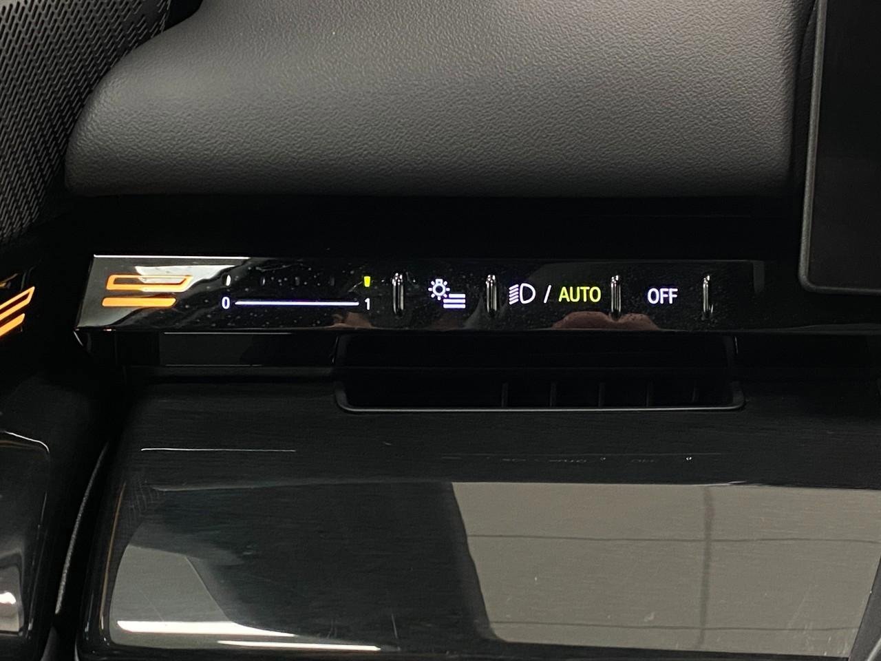 Certified 2024 BMW 530i xDrive w/ Convenience Package image 14