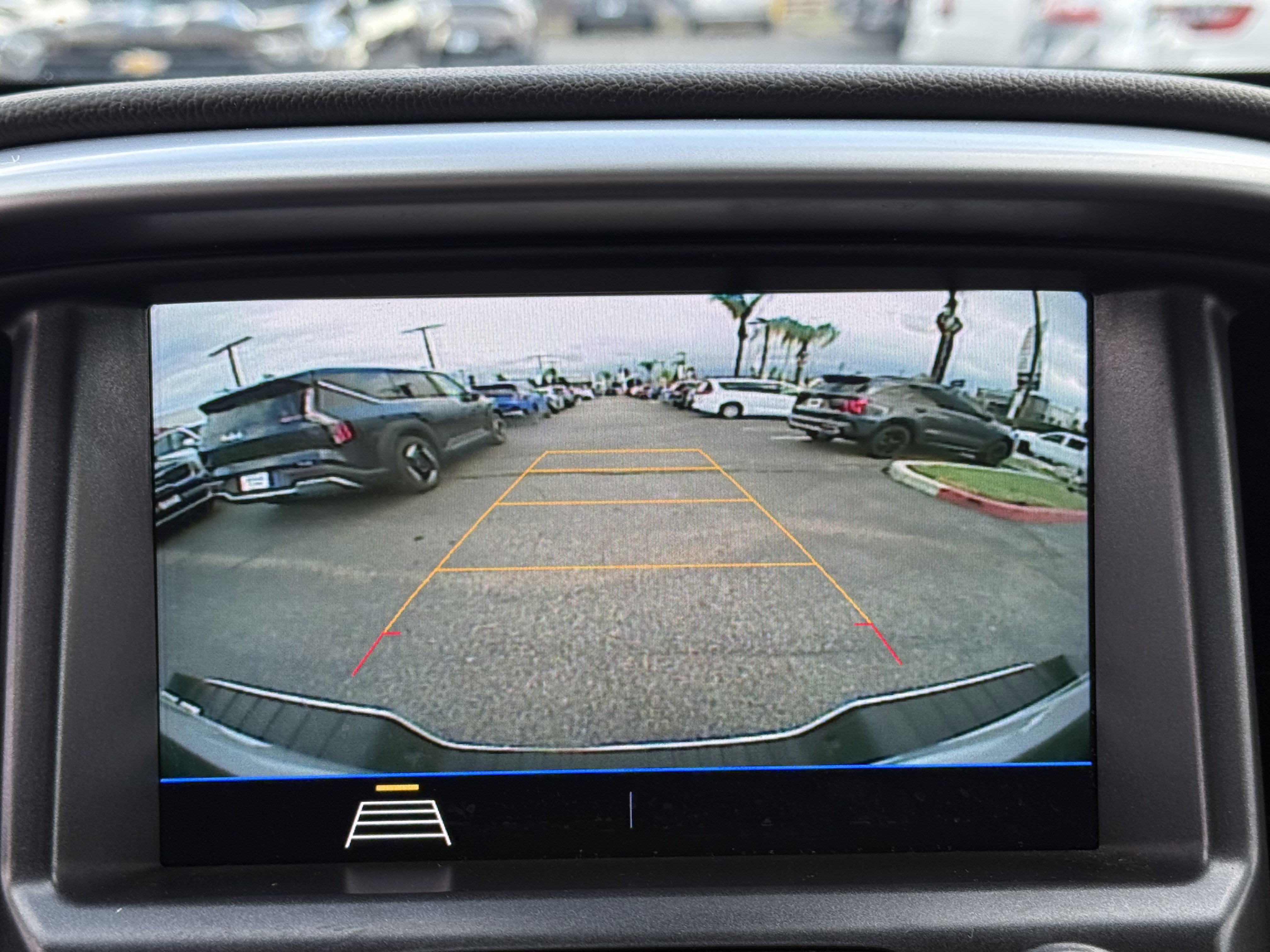 Used 2022 Chevrolet Colorado LT w/ Fleet Safety Package image 23