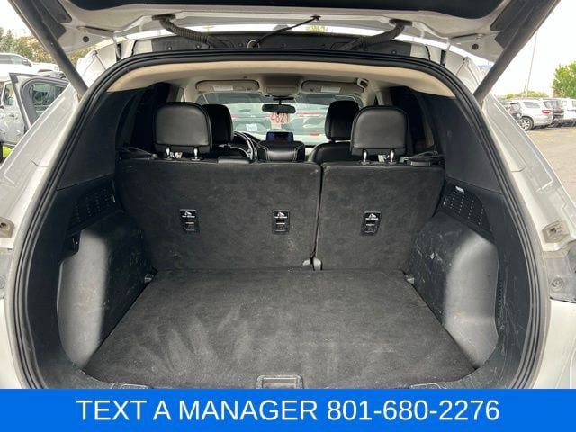 Used 2020 Ford Escape SEL FWD image 33